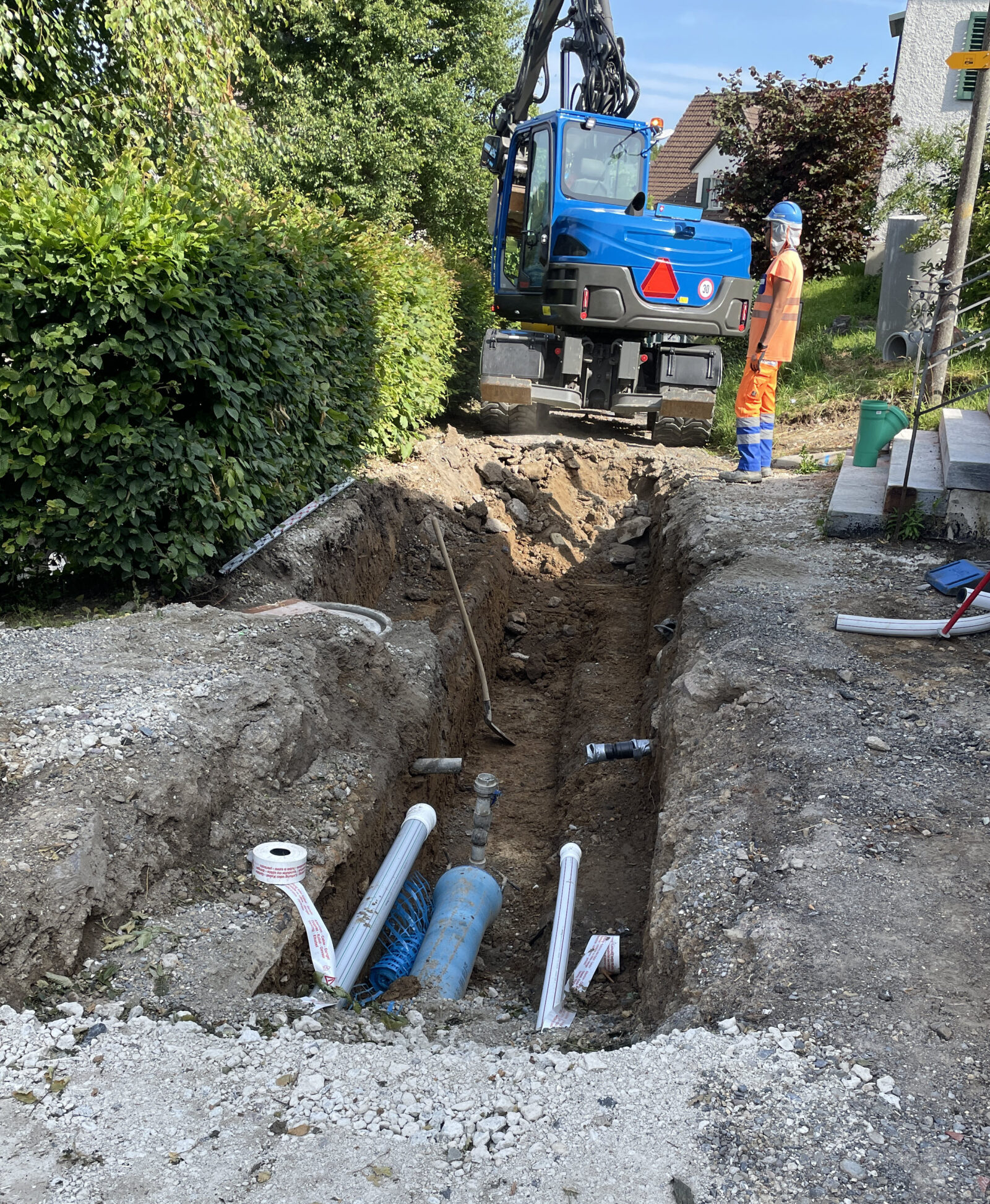 Verlegung Wasserleitung und Schutzrohre