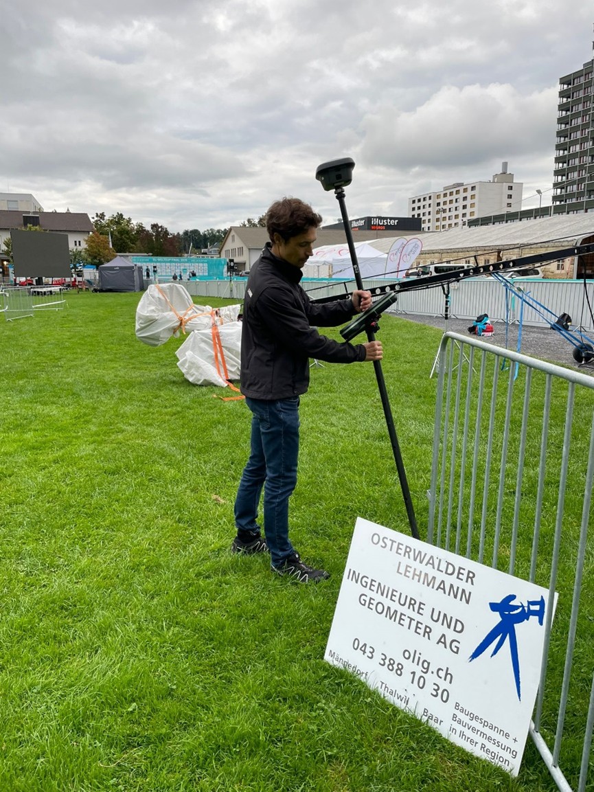 Unser Mitarbeiter Felix Bentz war vor Ort beim OL-Weltcup-Final in Uster Unser Mitarbeiter Felix Bentz war vor Ort beim OL-Weltcup-Final in Uster